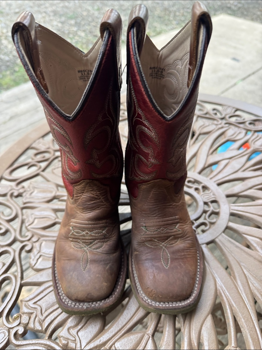Youth Cody James Cowboy Boots in Brown and Deep Red